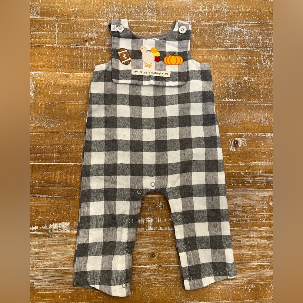 Mud pie long Jon Jon with reversible first thanksgiving and first Halloween bib